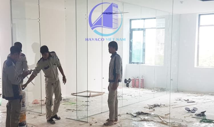 Bạn đã biết cửa kính cường lực dày bao nhiêu