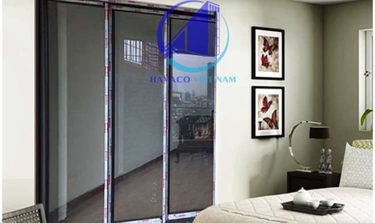 Cửa phòng ngủ nhôm Xingfa