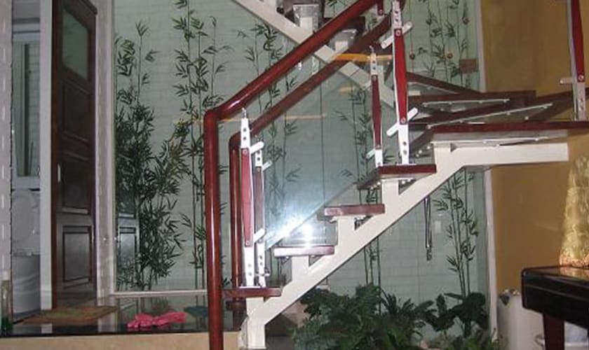 Bạn cần phải biết cầu thang dốc bao nhiêu độ để đảm bảo an toàn.