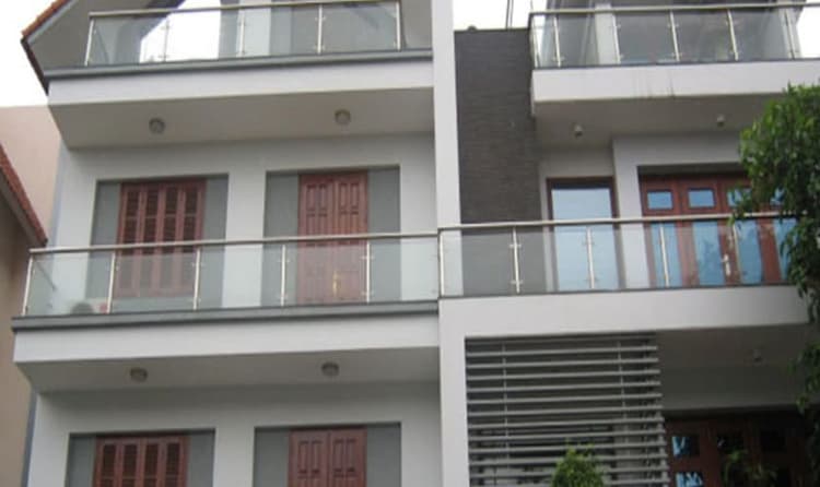 Thay thế lan can kính cho lan can xây bằng gạch, inox, sắt