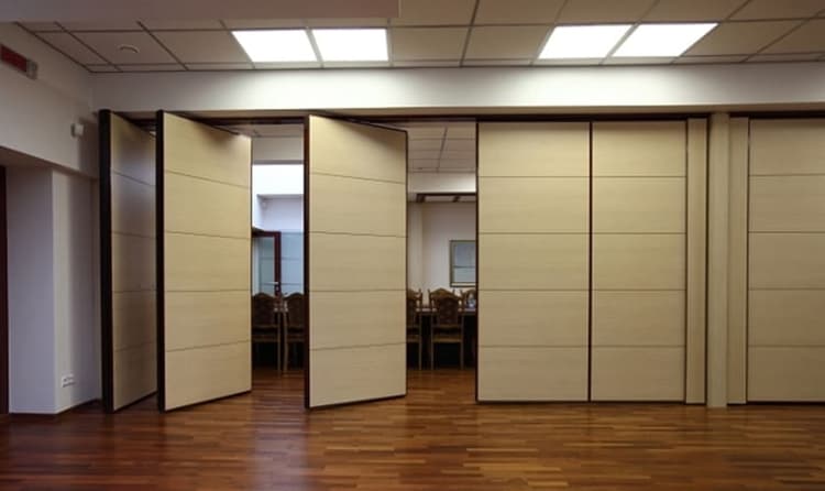 Nên ngăn phòng bằng vật liệu gì để không gian tươi mới rộng rãi trong công trình nhà ở thực tế