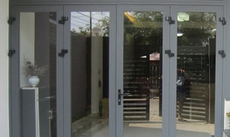 Cửa nhôm sơn tĩnh điện bao nhiêu tiền 1m2 trong công trình nhà ở thực tế