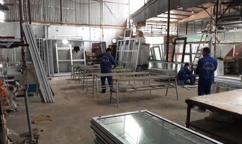 Kinh nghiệm mở xưởng nhôm kính trong công trình nhà ở thực tế