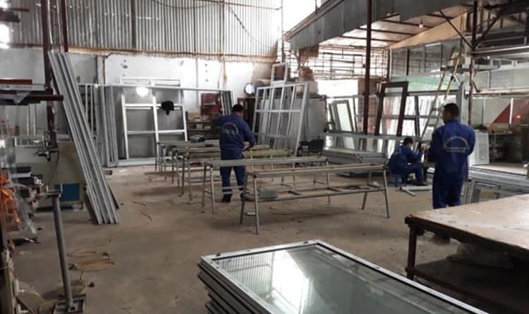 Kinh nghiệm mở xưởng nhôm kính trong công trình nhà ở thực tế