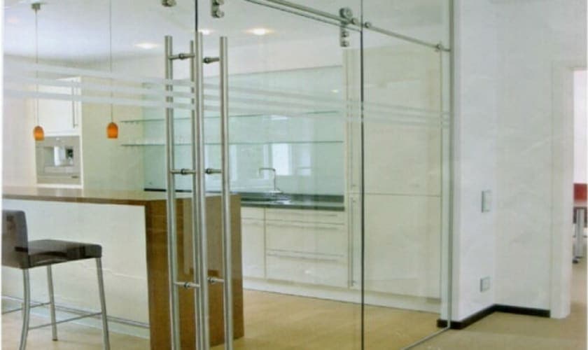 Bật mí tất cả về cửa kính cường lực mở trượt mà bạn chưa biết trong công trình nhà ở thực tế