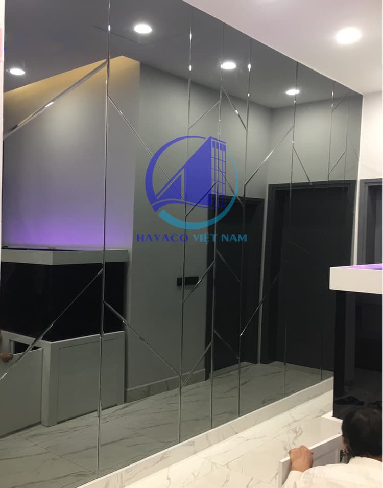 Chuyên cắt gương kính tại hà nội giá rẻ