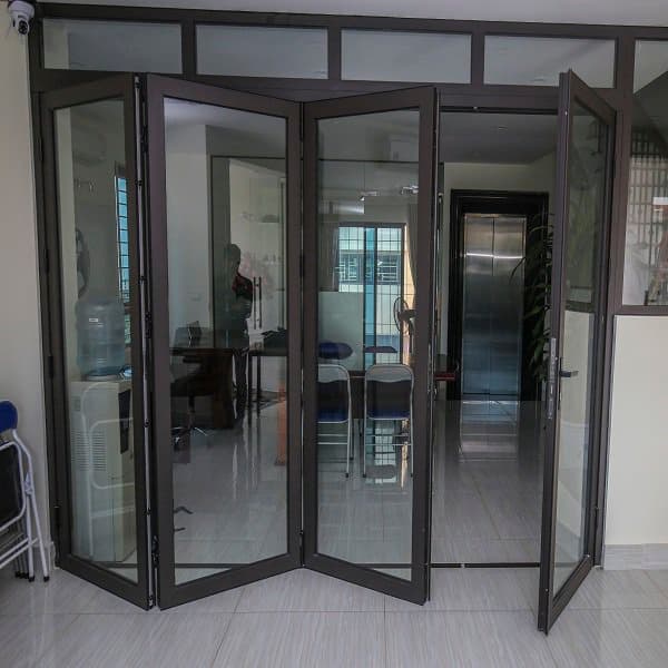 Cửa nhôm xingfa 4 cánh xếp trượt