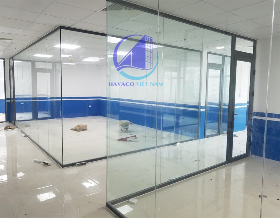 Báo giá vách kính cường lực dày 12mm