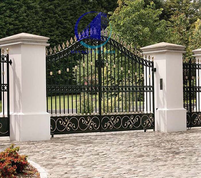 Những điều kiêng kỵ khi làm cổng nhà