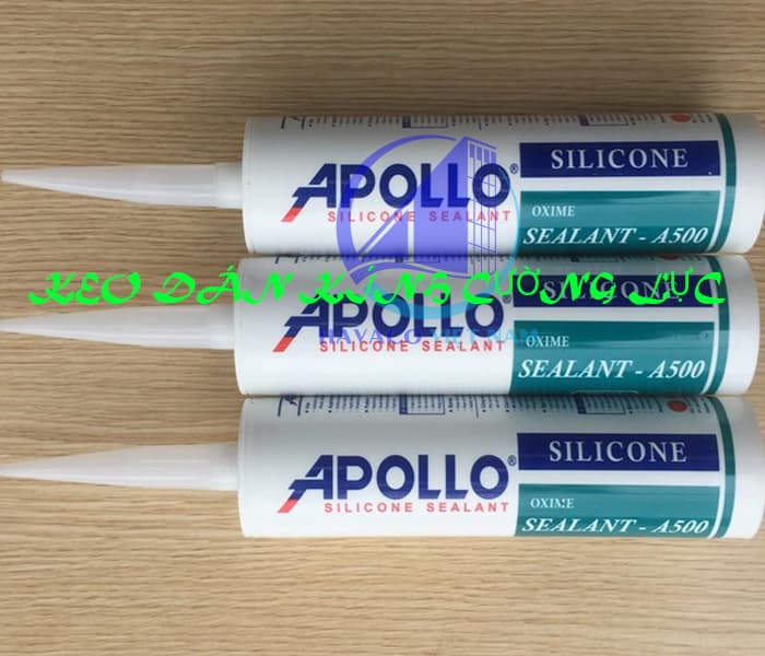 Keo dán kính cường lực ngoài trời có khác trong nhà không