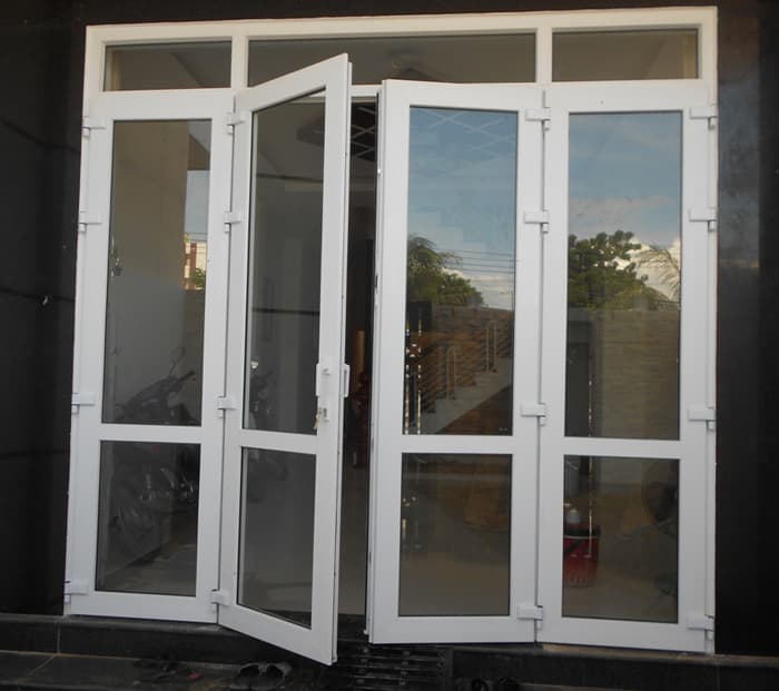 Các mẫu cửa chính đẹp