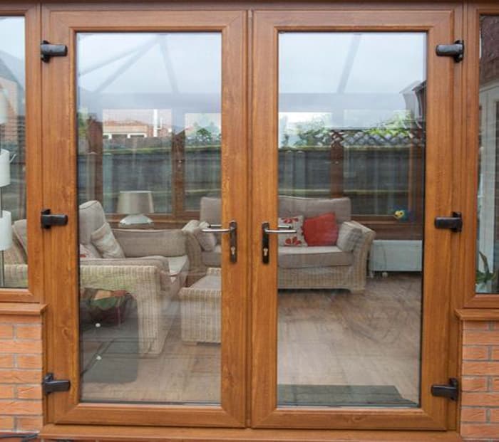 Cửa nhựa lõi thép vân gỗ tại Hà Nội đẹp, giá rẻ, hiện đại nhất 2023