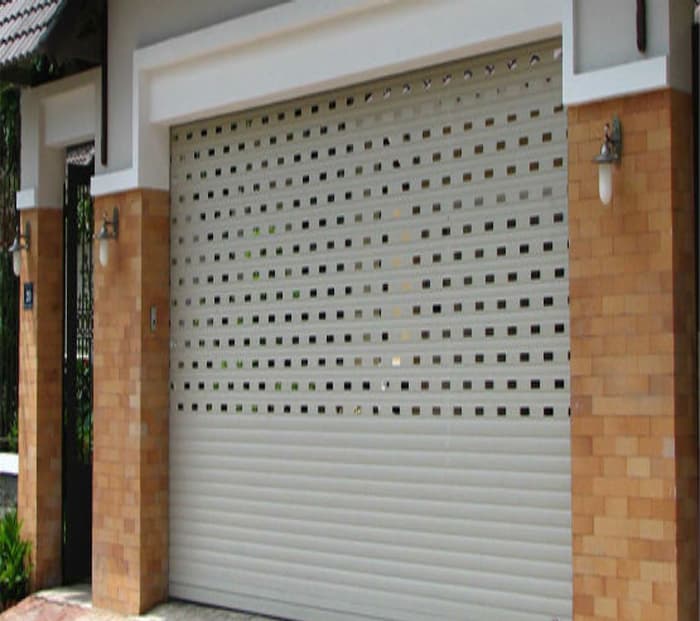 Cửa cuốn tiếng anh là gì