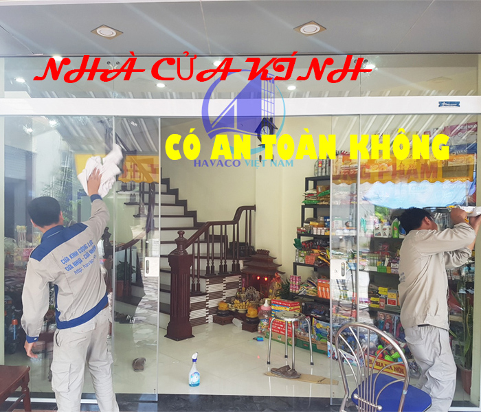Chi tiết vật liệu và hiện trạng liên quan Nhà cửa kính có an toàn không? Lưu ý khi thiết kế