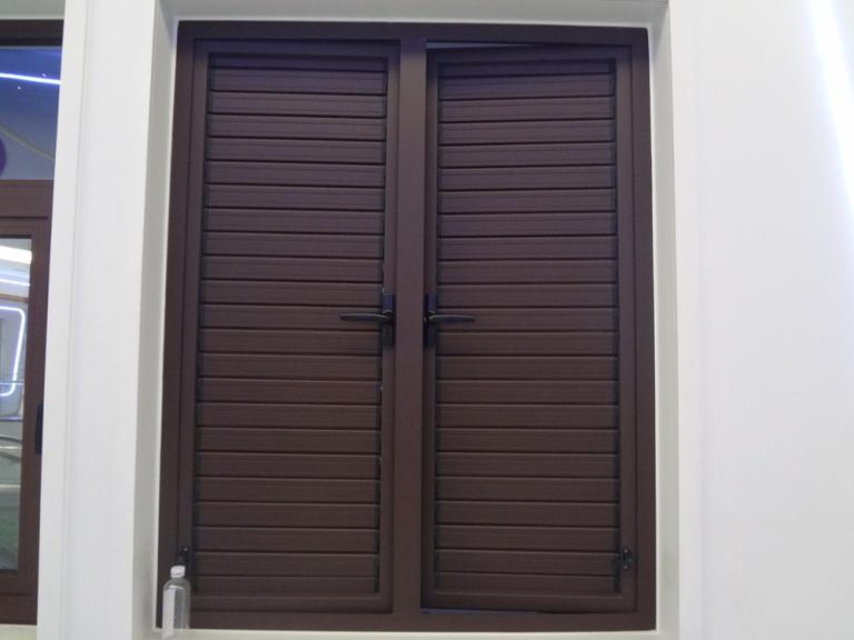 Cửa chớp nhôm cố định Xingfa
