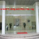 Cửa kính tự động giá bao nhiêu tiền