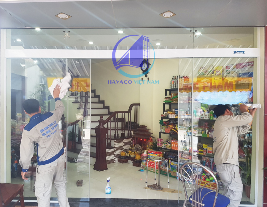 Chi tiết vật liệu và cấu tạo liên quan Thi công lắp đặt cửa kính cường lực nhà ống