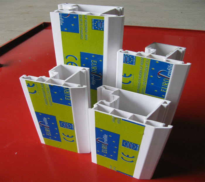 Cửa nhựa lõi thép Euro profile