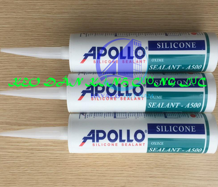 Keo dán kính cường lực ngoài trời khác trong nhà không?