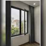 Ray trượt cửa nhôm kính có rãnh thoát nước