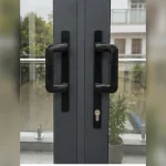Chi tiết ngưỡng cửa nhôm kính khu ban công