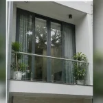 Góc nhìn mặt tiền và khu vực lắp đặt chính Cửa nhôm Xingfa tại Tây Hồ, Hà Nội