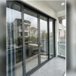 Góc nhìn mặt tiền và khu vực lắp đặt chính Cửa nhôm Xingfa tại Long Biên, Hà Nội