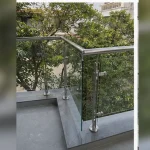 Chi tiết khung, kính và đường hoàn thiện Lan can kính cường lực tại Bắc Từ Liêm, Hà Nội
