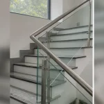 Chi tiết hoàn thiện cuối cùng của công trình Lan can kính cường lực tại Bắc Từ Liêm, Hà Nội