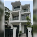 Lan can kính cường lực biệt thự tại Hoàng Mai