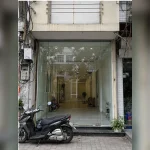 Vách kính cường lực mặt tiền tại Thanh Xuân sau hoàn thiện