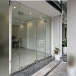 Mặt tiền kinh doanh sử dụng vách kính cường lực trong suốt