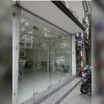Mối nối vách kính cường lực được xử lý gọn