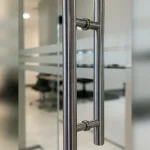Chi tiết khung, kính và đường hoàn thiện Vách kính cường lực tại Nam Từ Liêm, Hà Nội