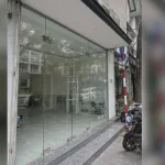 Chi tiết khung, kính và đường hoàn thiện Vách tắm kính cường lực tại Thanh Trì, Hà Nội