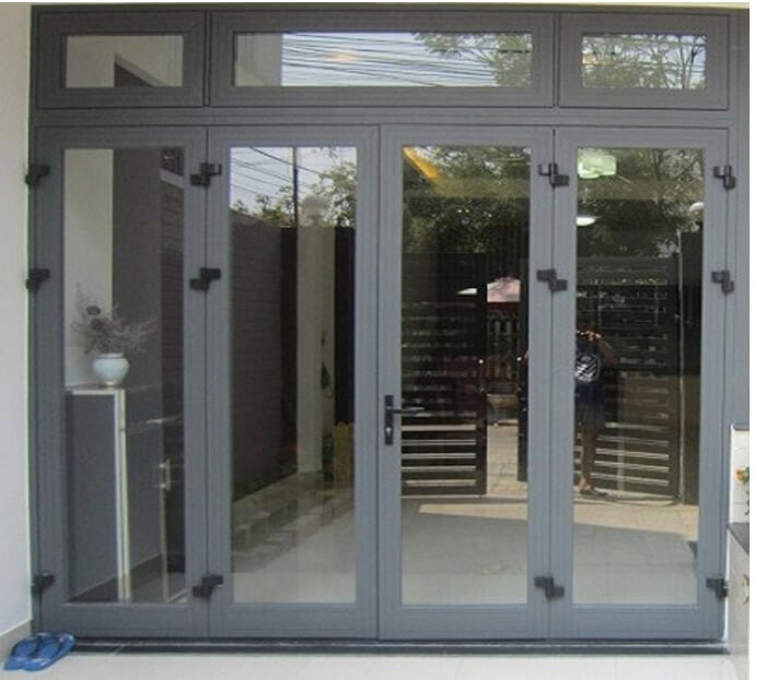 Mẫu cửa nhôm kính hệ PMA với kính và phụ kiện đồng bộ